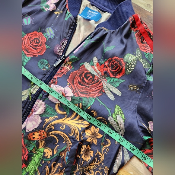 ADIDAS x RITA ORA Superstar Roses Baroque Butterflies Blue Red Track Jacket XS - Picture 11 of 16